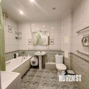 2-к квартира, вторичка, 65м2, 7/10 этаж