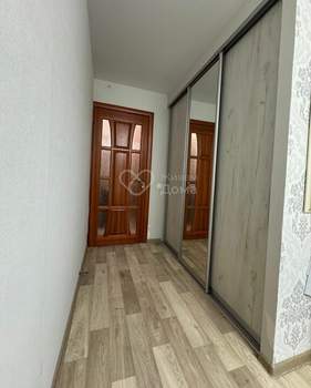 3-к квартира, вторичка, 58м2, 1/5 этаж