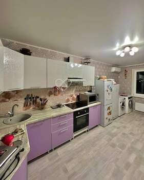 3-к квартира, вторичка, 70м2, 9/9 этаж