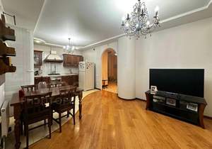 4-к квартира, вторичка, 145м2, 8/9 этаж