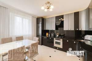 3-к квартира, вторичка, 108м2, 2/6 этаж