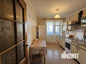 3-к квартира, вторичка, 60м2, 6/9 этаж