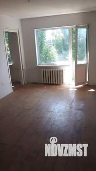 4-к квартира, вторичка, 58м2, 5/5 этаж