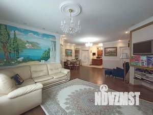 4-к квартира, вторичка, 130м2, 11/17 этаж