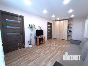 4-к квартира, вторичка, 58м2, 5/5 этаж
