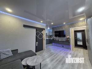 2-к квартира, вторичка, 39м2, 1/4 этаж