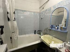 2-к квартира, вторичка, 50м2, 1/5 этаж