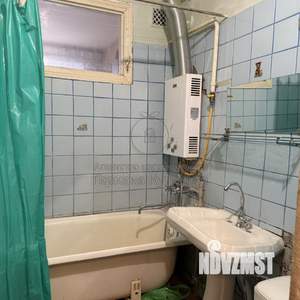 2-к квартира, вторичка, 43м2, 4/4 этаж