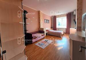 2-к квартира, вторичка, 80м2, 1/4 этаж