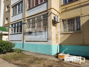 2-к квартира, вторичка, 61м2, 1/6 этаж