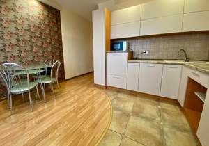 2-к квартира, вторичка, 79м2, 9/9 этаж