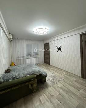 4-к квартира, вторичка, 58м2, 1/5 этаж