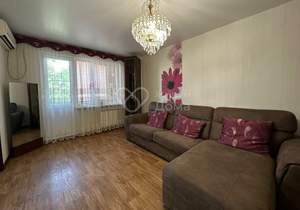 4-к квартира, вторичка, 62м2, 3/5 этаж