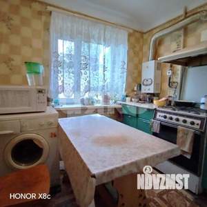 3-к квартира, вторичка, 55м2, 2/4 этаж