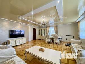 3-к квартира, вторичка, 98м2, 11/12 этаж