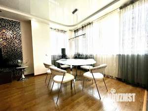4-к квартира, вторичка, 132м2, 16/18 этаж