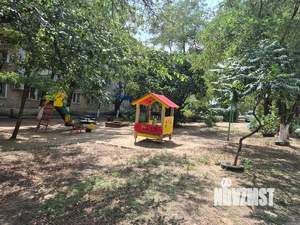 2-к квартира, вторичка, 43м2, 1/4 этаж