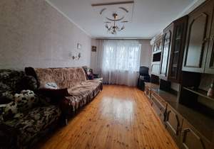 2-к квартира, вторичка, 52м2, 1/9 этаж