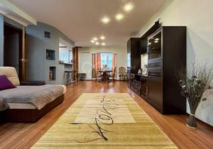 3-к квартира, вторичка, 73м2, 9/9 этаж