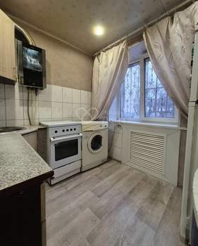 2-к квартира, вторичка, 46м2, 1/5 этаж