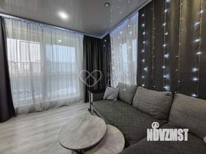 2-к квартира, вторичка, 39м2, 1/4 этаж