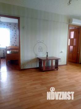4-к квартира, вторичка, 59м2, 5/5 этаж