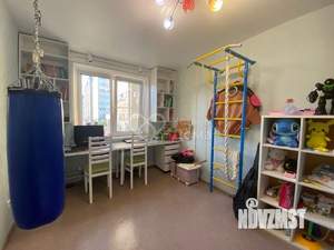 3-к квартира, вторичка, 70м2, 1/9 этаж