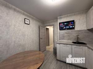 2-к квартира, вторичка, 52м2, 1/10 этаж