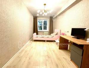 4-к квартира, вторичка, 77м2, 5/5 этаж