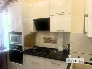 2-к квартира, вторичка, 54м2, 1/5 этаж