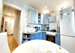 2-к квартира, вторичка, 43м2, 1/4 этаж