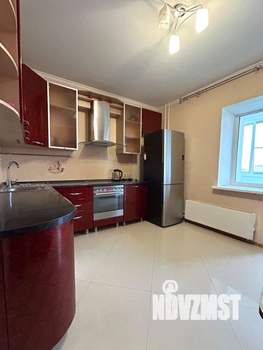 3-к квартира, вторичка, 98м2, 9/10 этаж