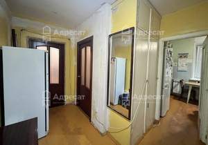 3-к квартира, вторичка, 58м2, 1/9 этаж