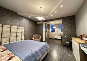 4-к квартира, вторичка, 145м2, 8/9 этаж