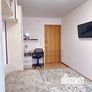 3-к квартира, вторичка, 58м2, 1/4 этаж