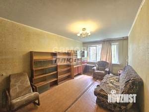 3-к квартира, вторичка, 61м2, 1/5 этаж