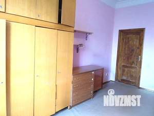 3-к квартира, вторичка, 18м2, 4/4 этаж