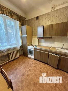 2-к квартира, вторичка, 61м2, 1/5 этаж