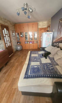 4-к квартира, вторичка, 61м2, 5/5 этаж