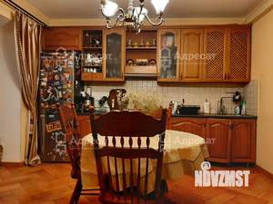 4-к квартира, вторичка, 129м2, 9/9 этаж