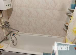 2-к квартира, вторичка, 40м2, 1/4 этаж