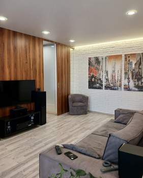2-к квартира, вторичка, 42м2, 5/5 этаж