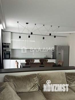 3-к квартира, вторичка, 110м2, 14/18 этаж