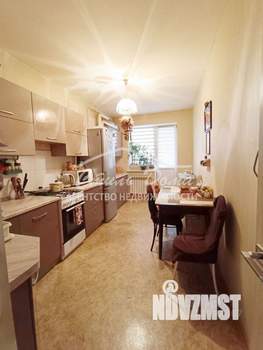 3-к квартира, вторичка, 72м2, 1/3 этаж