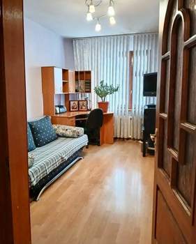 4-к квартира, вторичка, 95м2, 3/9 этаж