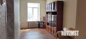 3-к квартира, вторичка, 19м2, 2/2 этаж