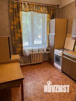 2-к квартира, вторичка, 61м2, 1/5 этаж