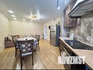 2-к квартира, вторичка, 93м2, 4/17 этаж