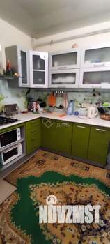 2-к квартира, вторичка, 61м2, 1/4 этаж