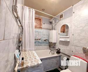 2-к квартира, вторичка, 42м2, 1/4 этаж